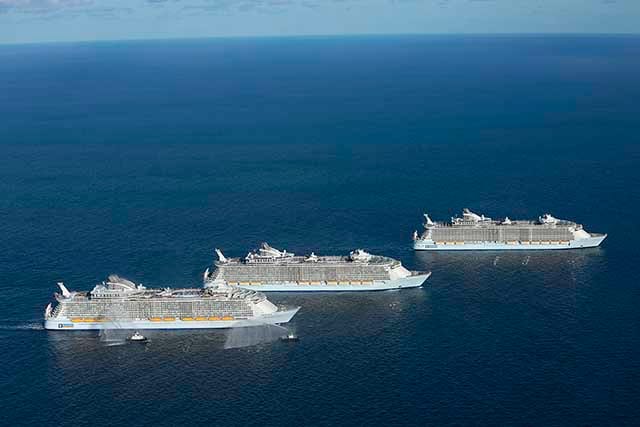 Royal Caribbean Group extends suspension